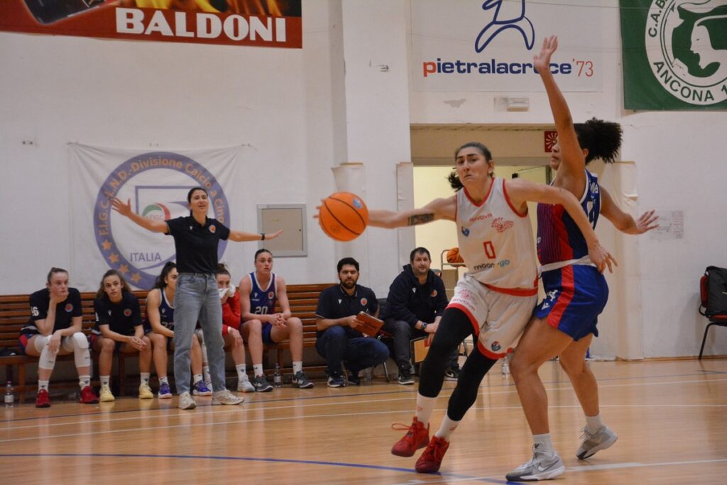 Giulia Pierdicca è una nuova giocatrice del Salerno Basket ’92