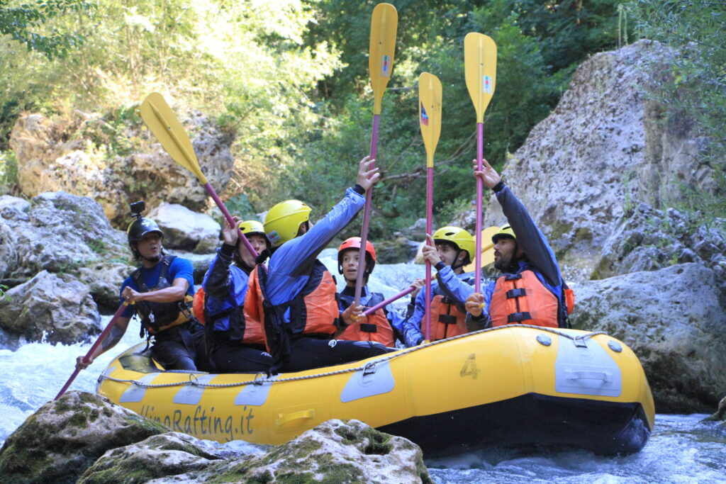 Rafting nelle Gole del Lao